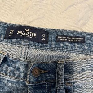 Low ride crop boyfriend jeans